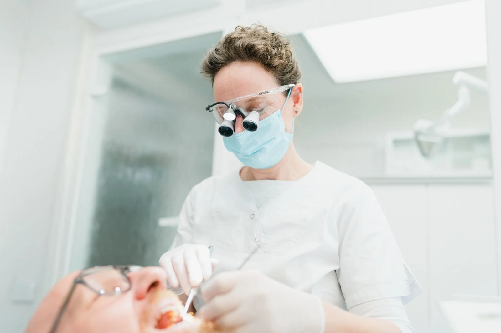 Behandlung Zahnarzt Bilder Hamburg