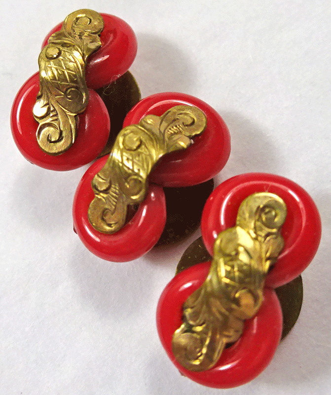 nsc681-set-of-3-coral-studs.gif