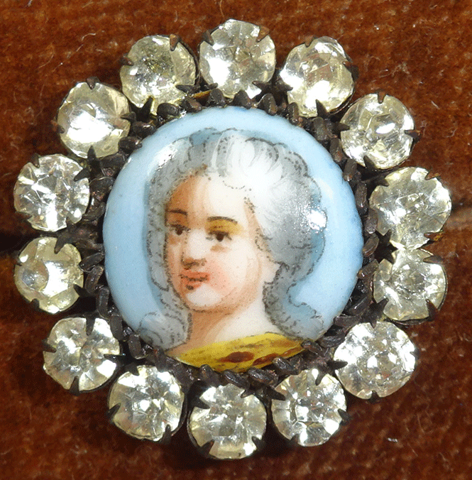 Portrait of a young lady, paste rim