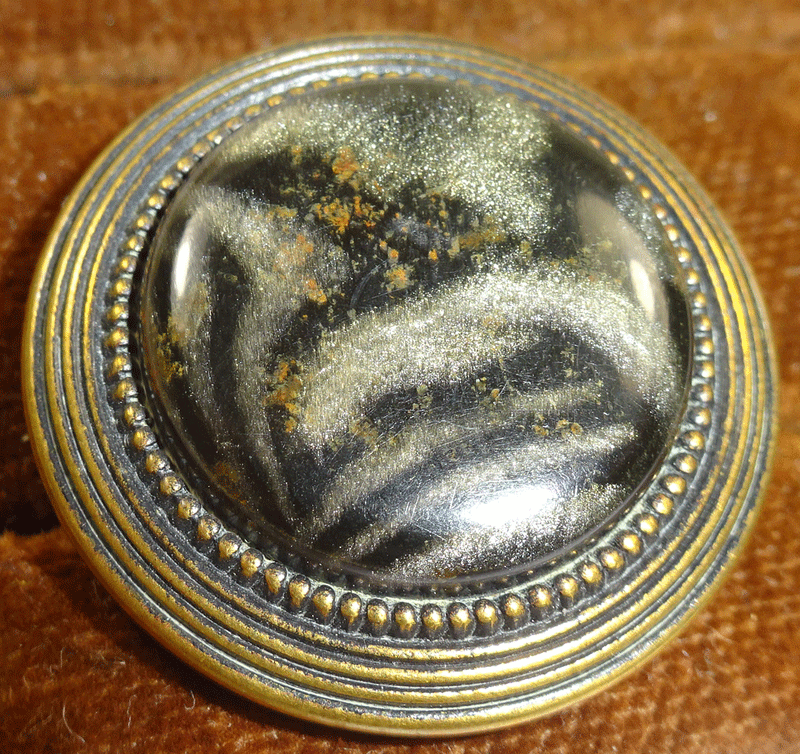 nd733-marbled-cell-in-metal-frame.gif