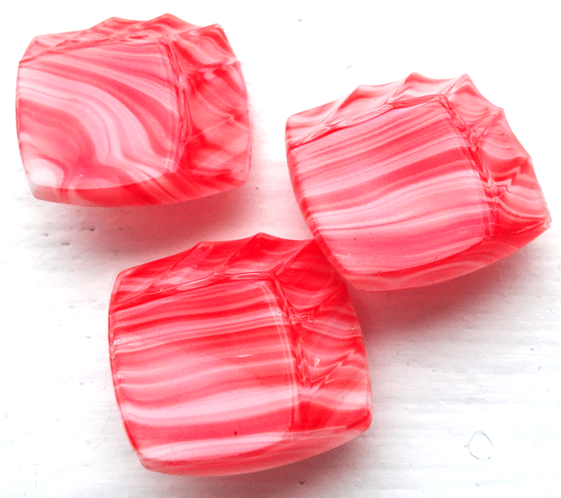 Set of 3 striped red square glass