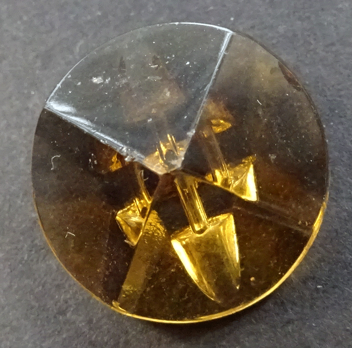 NG032-brown-glass-pyramid.gif