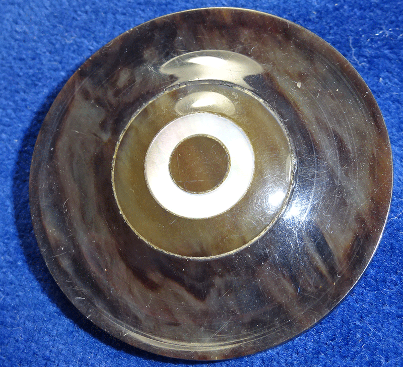nsy296-large-casein-with-pearl-ring.gif