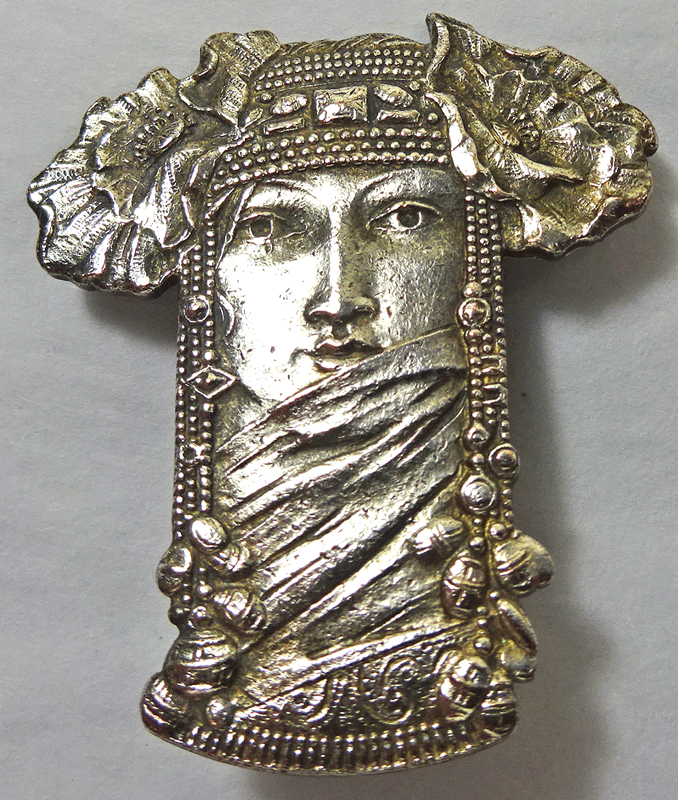Large veiled lady