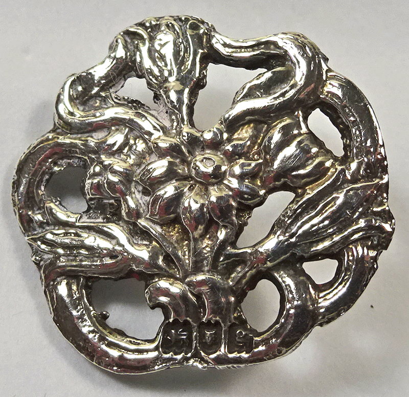 Pierced silver flowers, London 1902