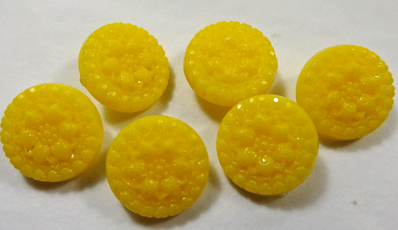 st675-set-of-6-yellow-flower-buttons.gif