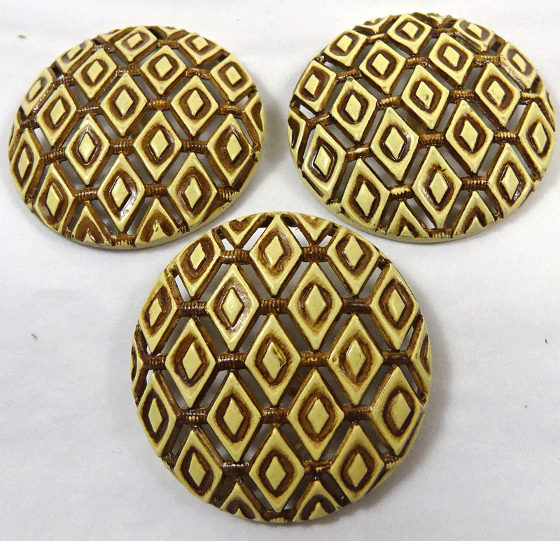 st558-set-of-3-large-painted-tin.gif