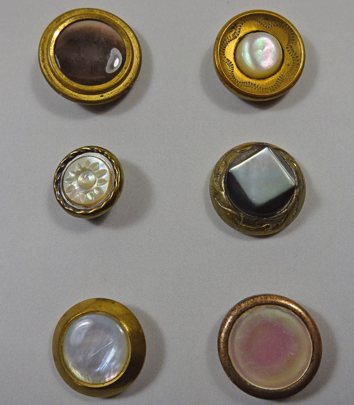 Card of 6 assorted pearl in metal