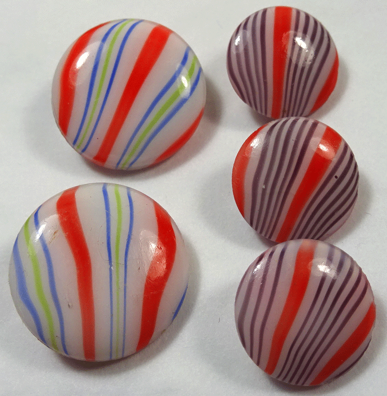 Set of 5 red and blue striped glass, two sizes