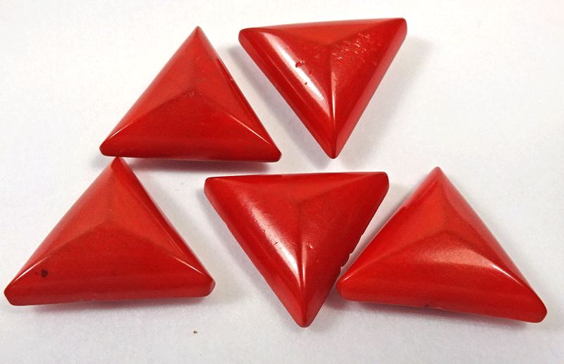 Set of 5 red triangles