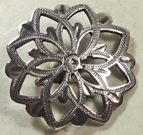 Antique pierced silver button - London Hallmark 1902