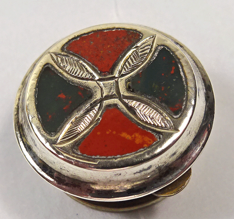 nd724-inlaid-solitaire-with-moss-agate.gif