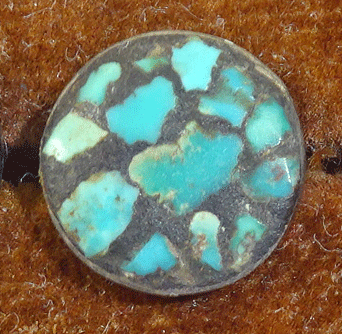 Small turquoise chip