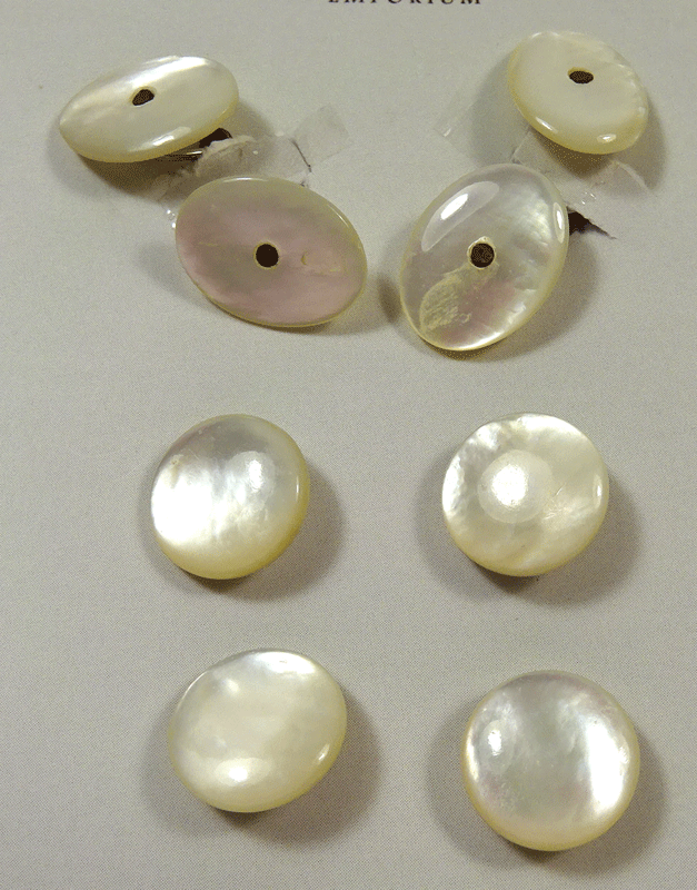 Mother of pearl dress buttons and cuff links set