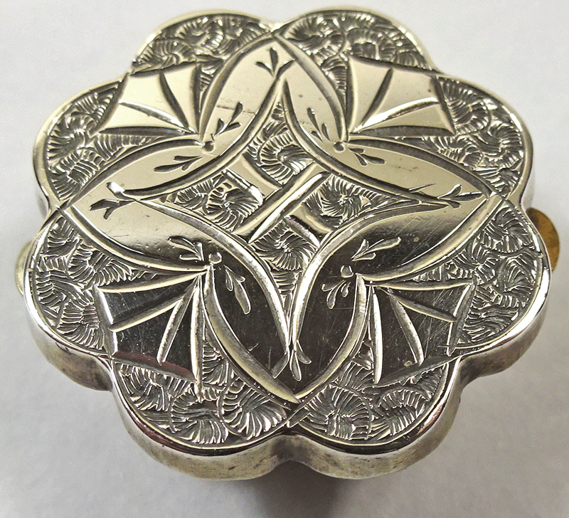 West's Patent solitaire with scalloped rim