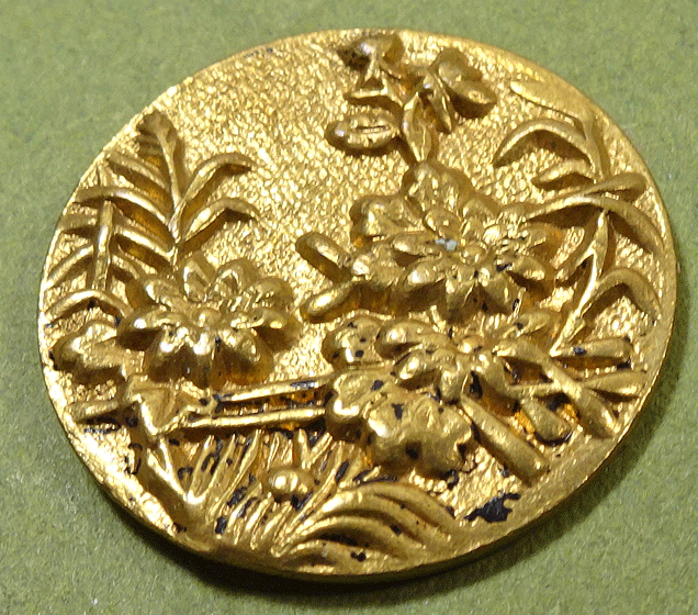 npc662-gilt-metal-flower-garden.gif