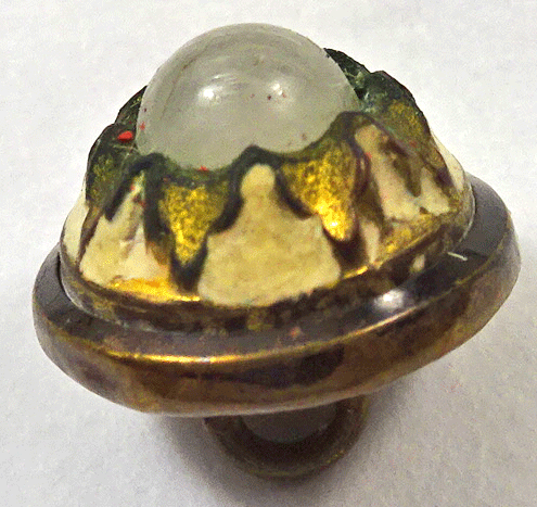 nsc740-white-glass-ball-in-painted-metal.gif