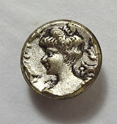 nsc625-tiny-female-head.gif