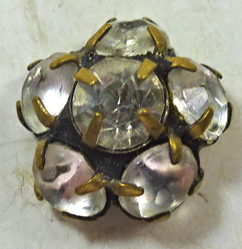 Small vintage paste buttons