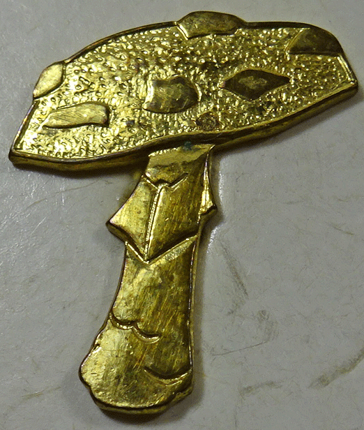 Vintage gilt metal toadstool