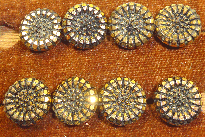 nbgs278-set-of-8-small-gold-sunflowers.gif