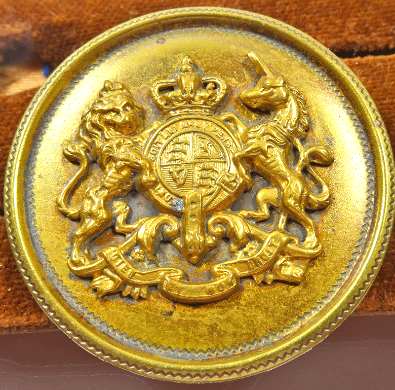 npc907-large-royal-cot-of-arms.gif