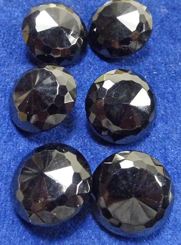 st693-set-of-6-black-glass-facetted.gif