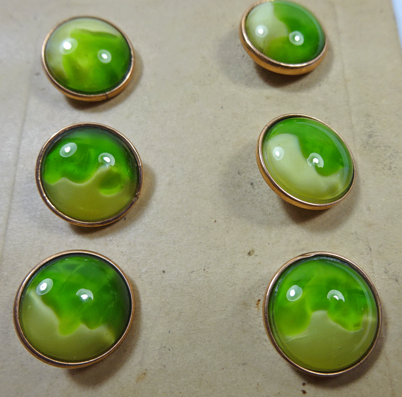Original card of green glass waistcoat buttons