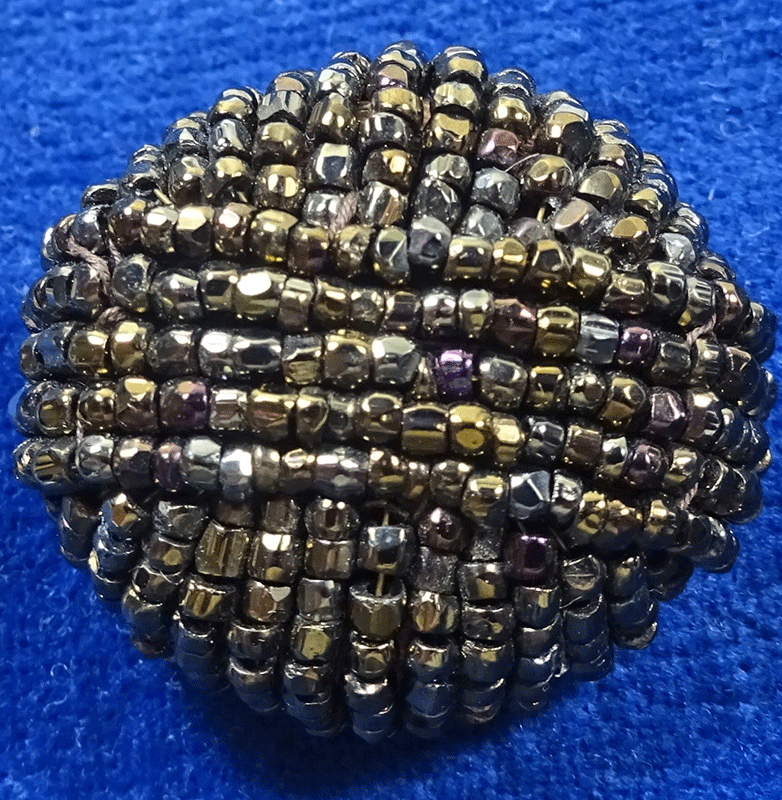 np166-metallic-beaded.gif