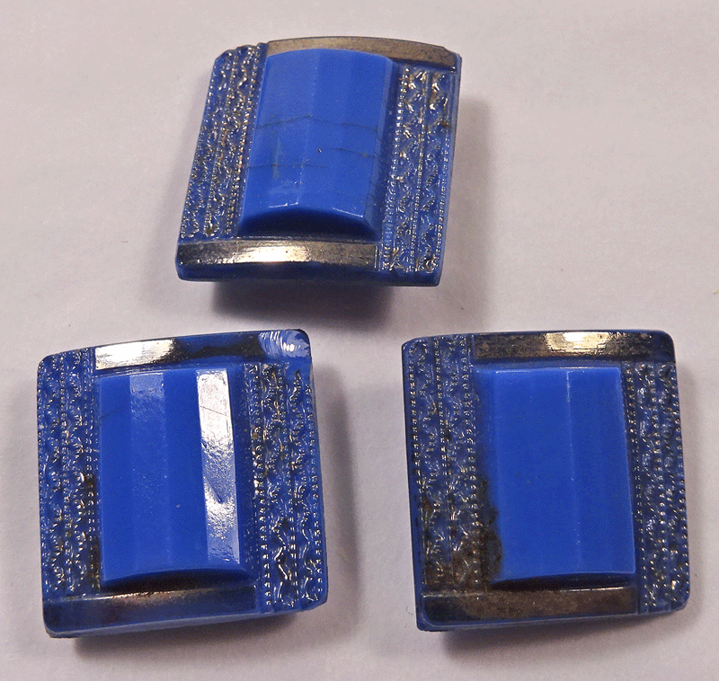 Set of 3 square blue glass buttons