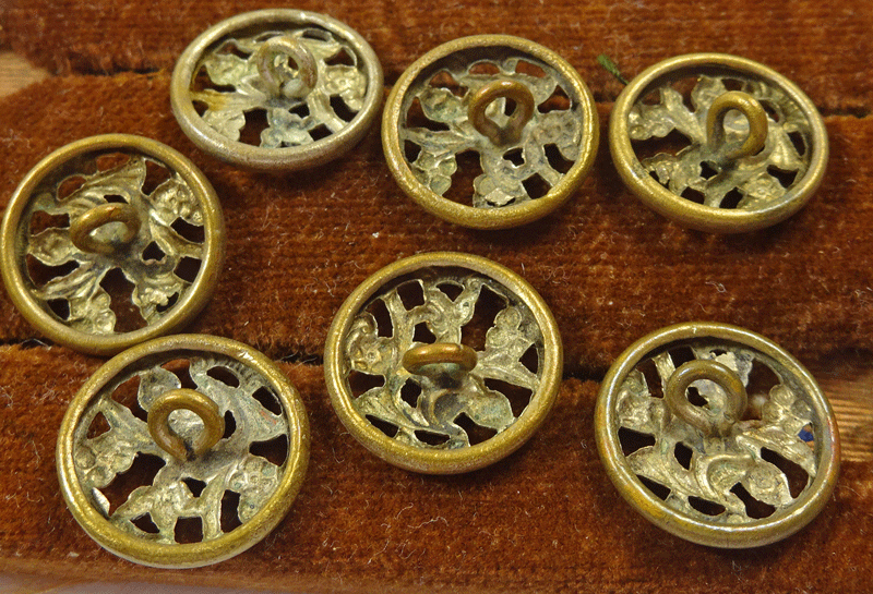 st740-v3-backs.gif