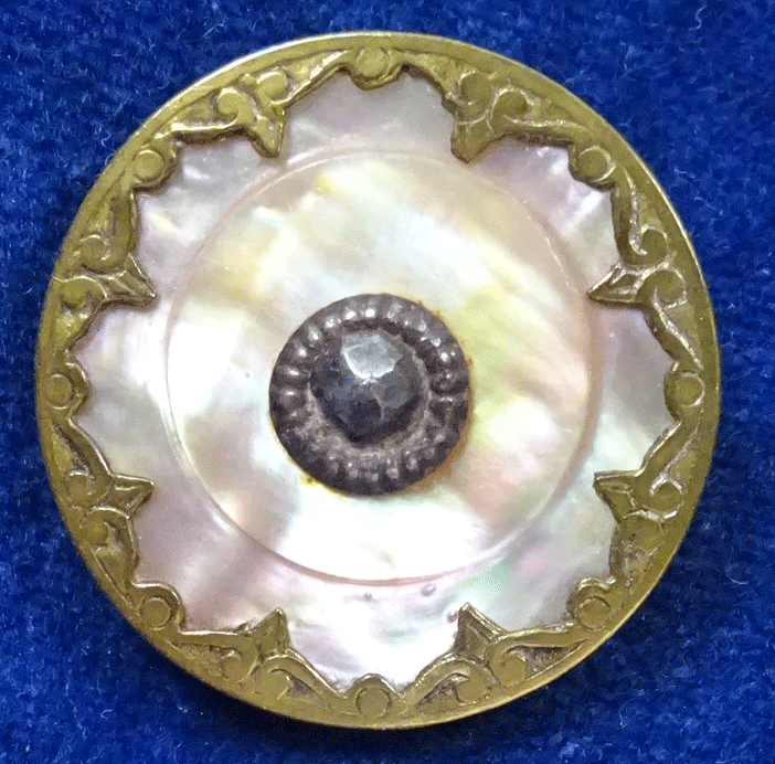 nd705-pear-in-gilt-rim-Paris-back.gif