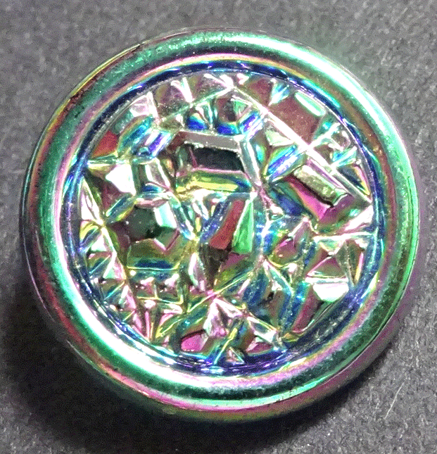 ncg309-rainbow-lustre-on-black-glass.gif