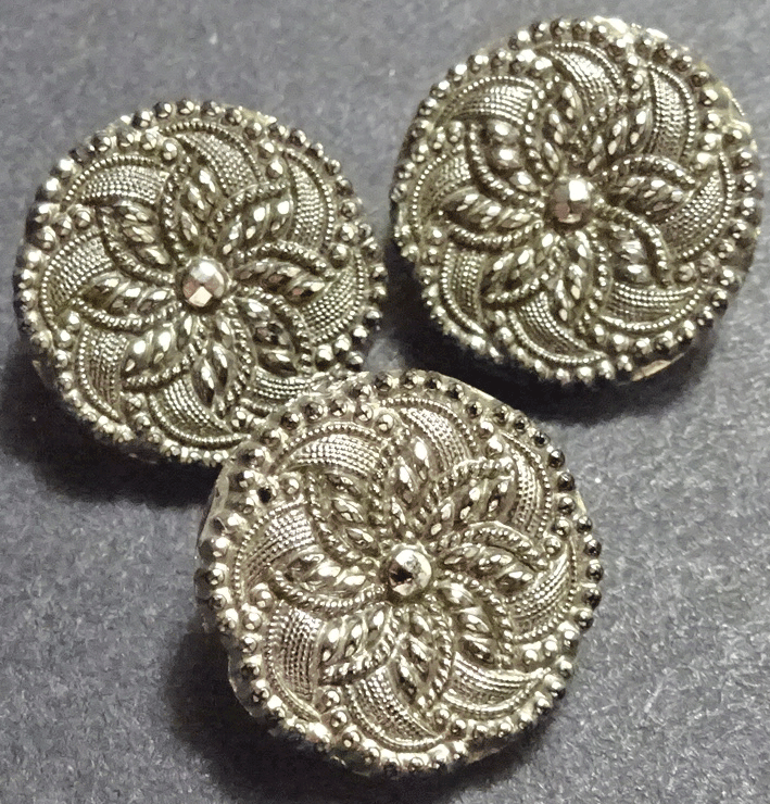 nbgs275-set-of-3-silver-lustre-flowers.gif