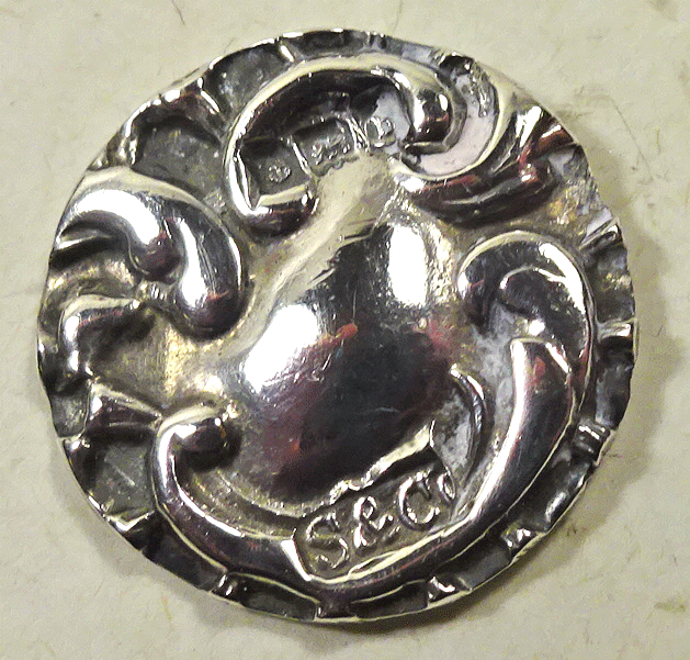 nsil218-silver-cuff-button.gif