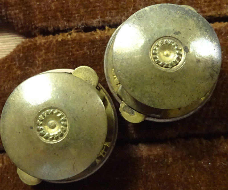 nd877-v2.gif