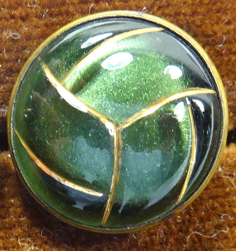 nsc742-green-glass-wcoat-with-gold-lines.gif