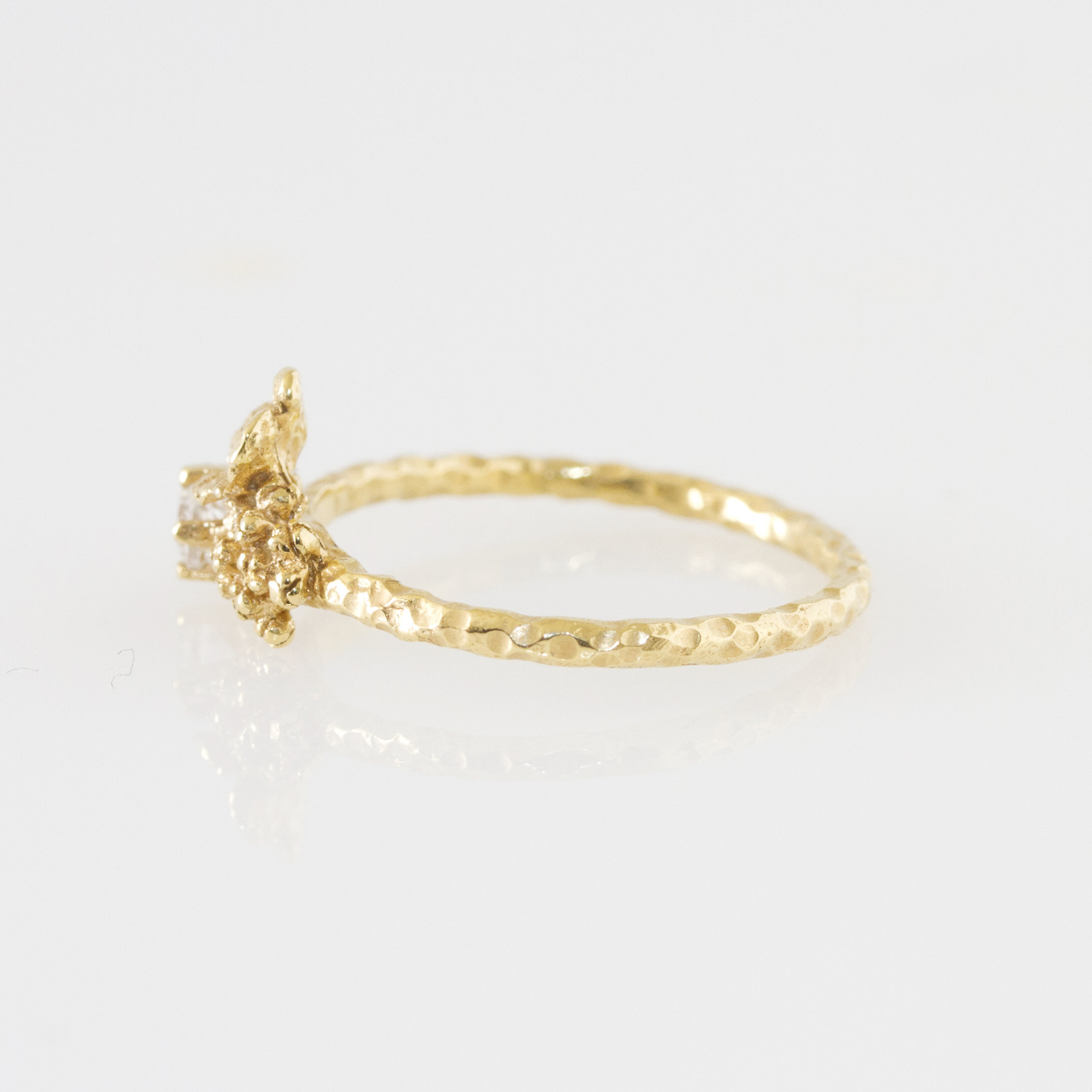 Petite bague Hortensia fabriquée en France