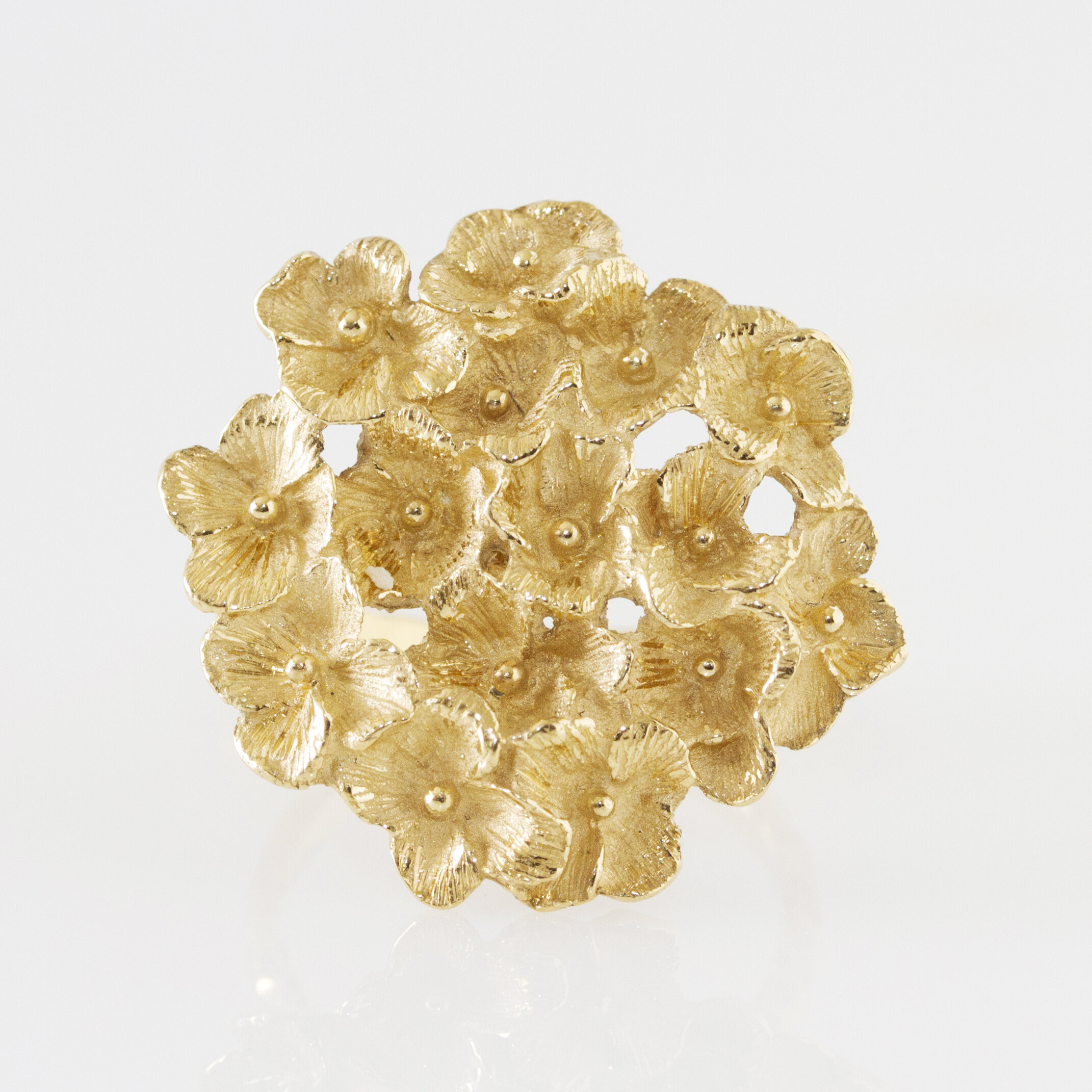 Bague Hortensia fleur entière joaillier Paris
