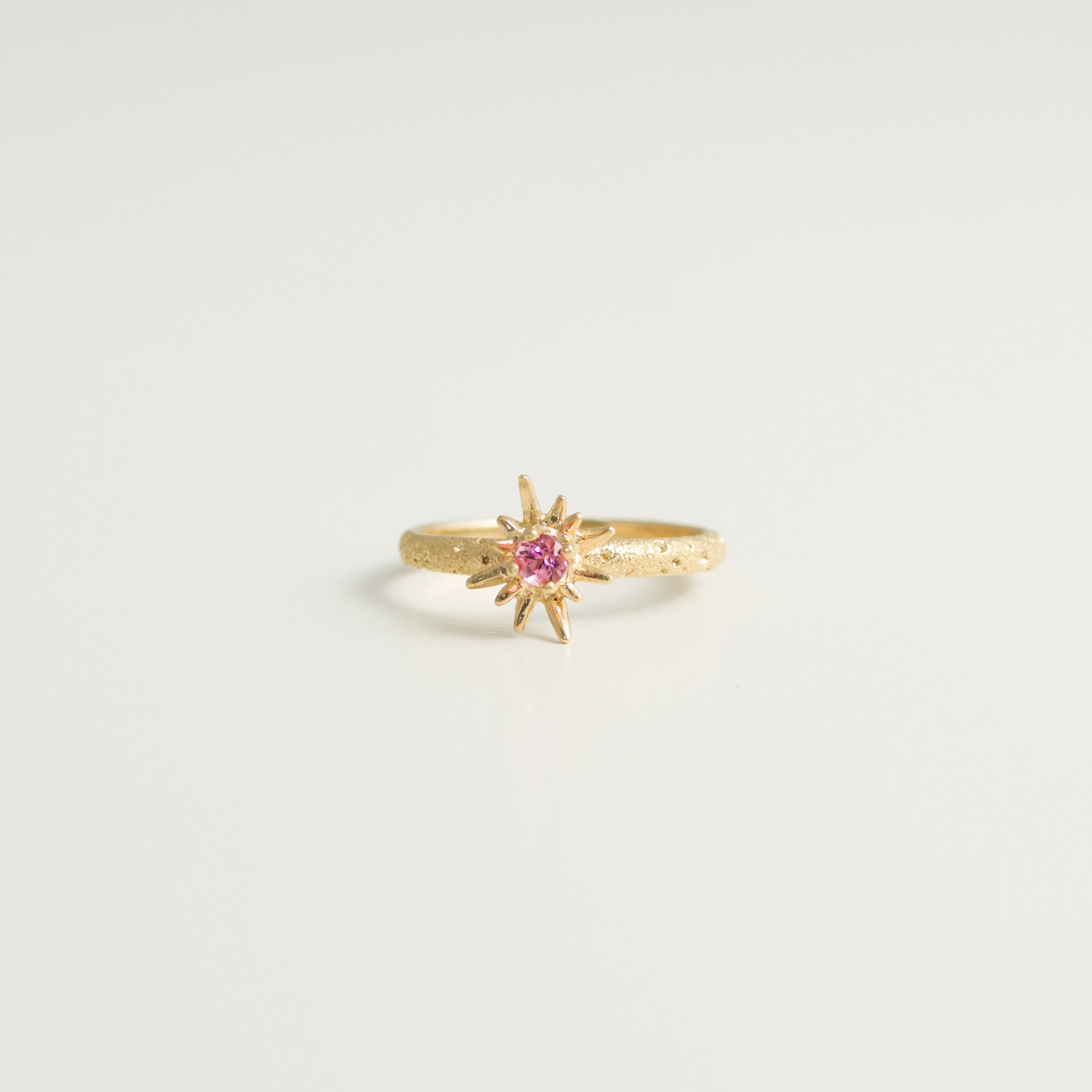 Bague étoile or 18 carats ( or jaune, or gris, or blanc, or rose), argent 925 massif, vermeil (plaqué or) pour femmes