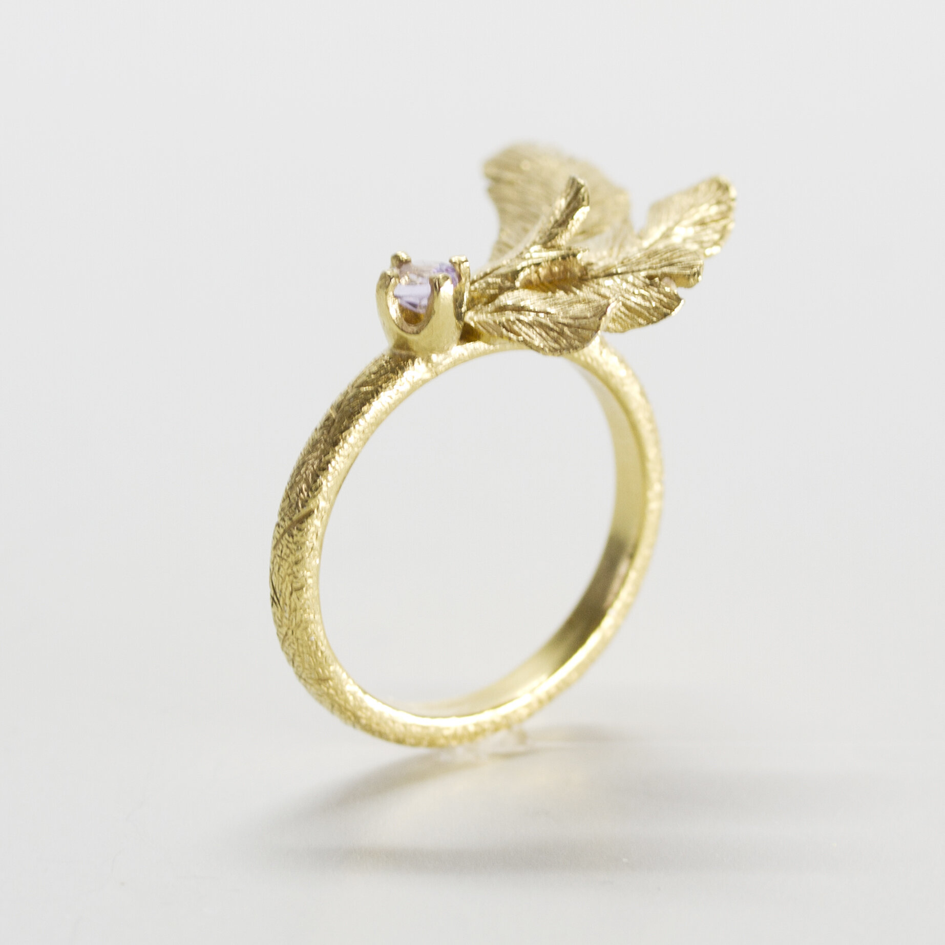 Bague plume de côté joaillier Paris