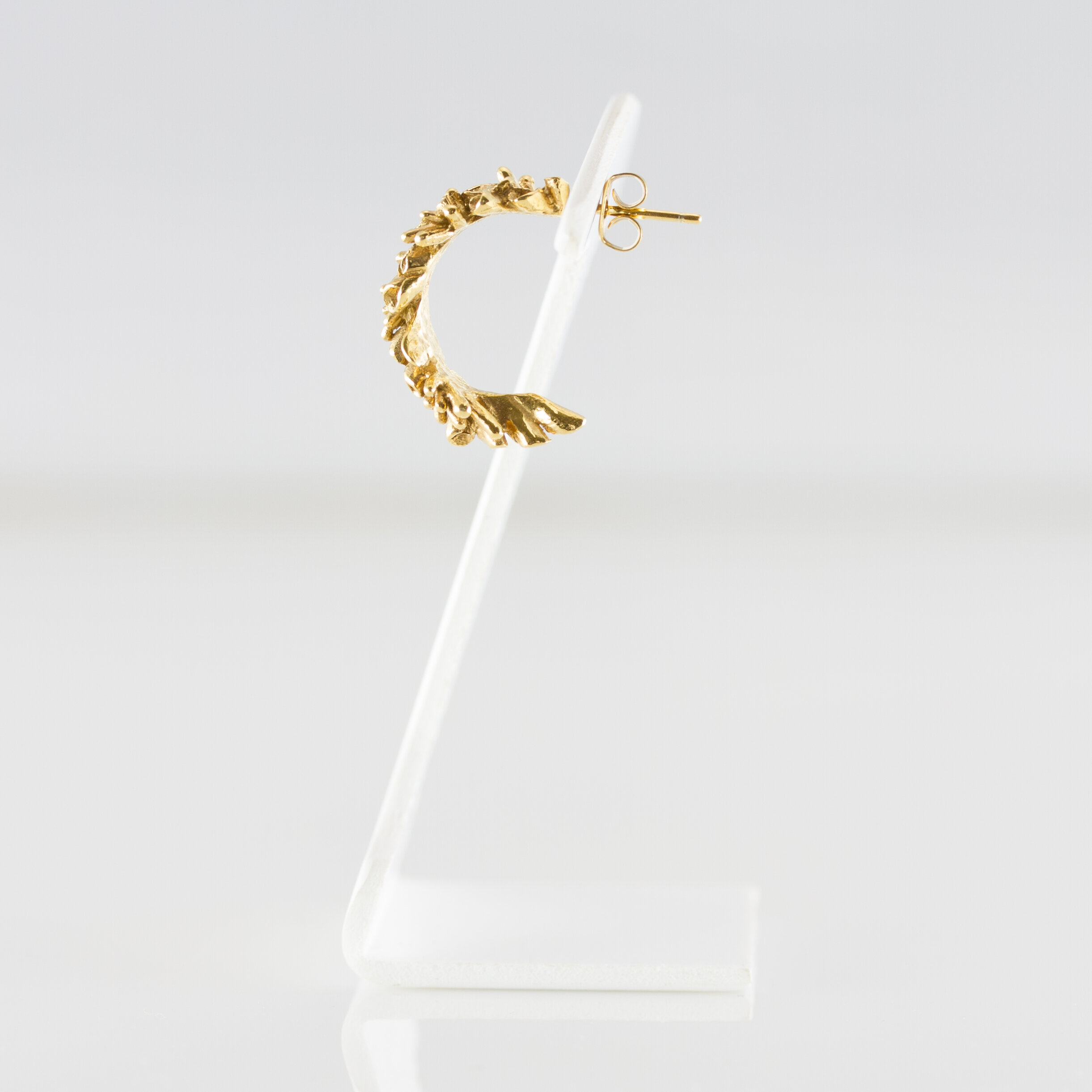 Boucles d'oreilles petits demi-cercles bijtoutier Parisien