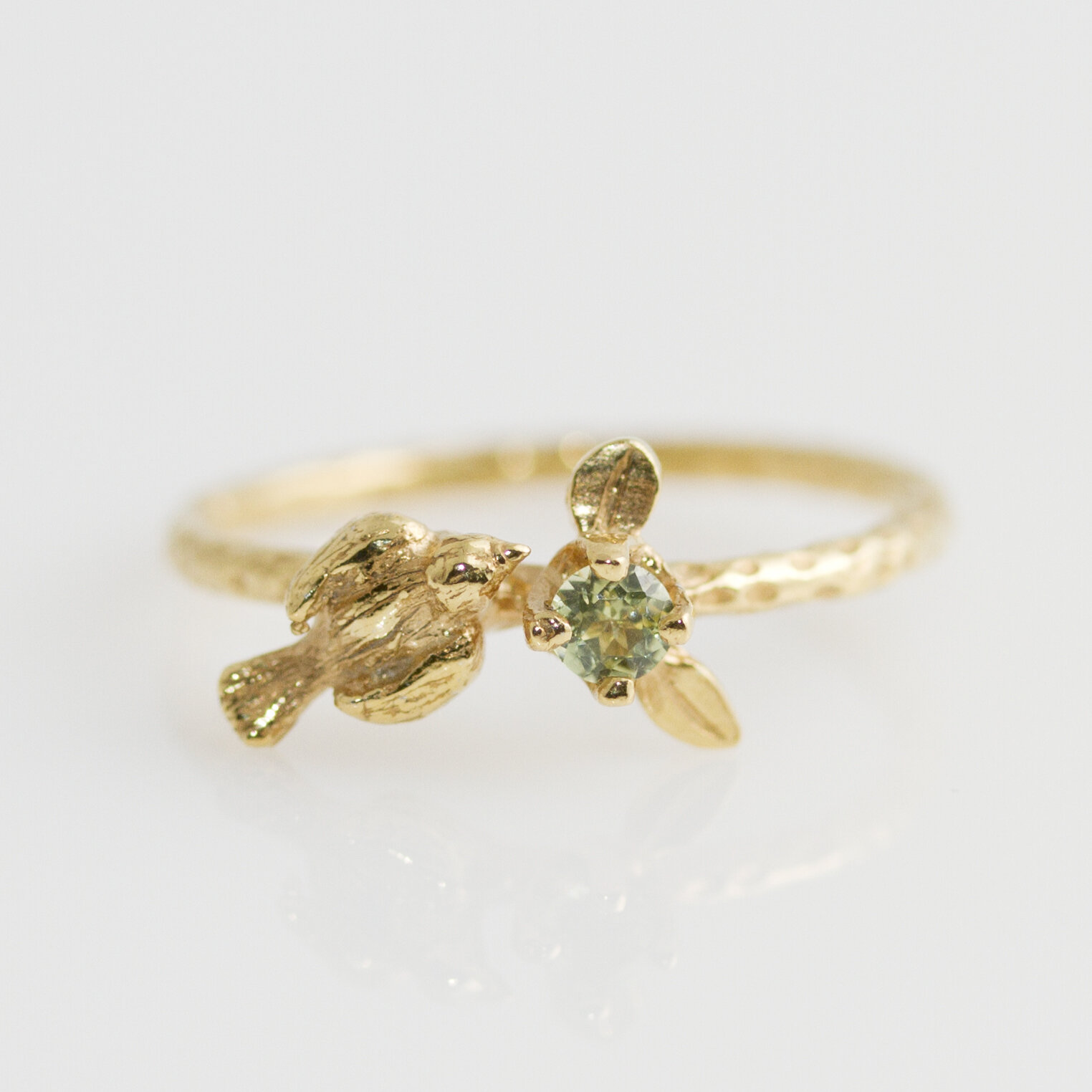 Bague oiseau pierre de créateur