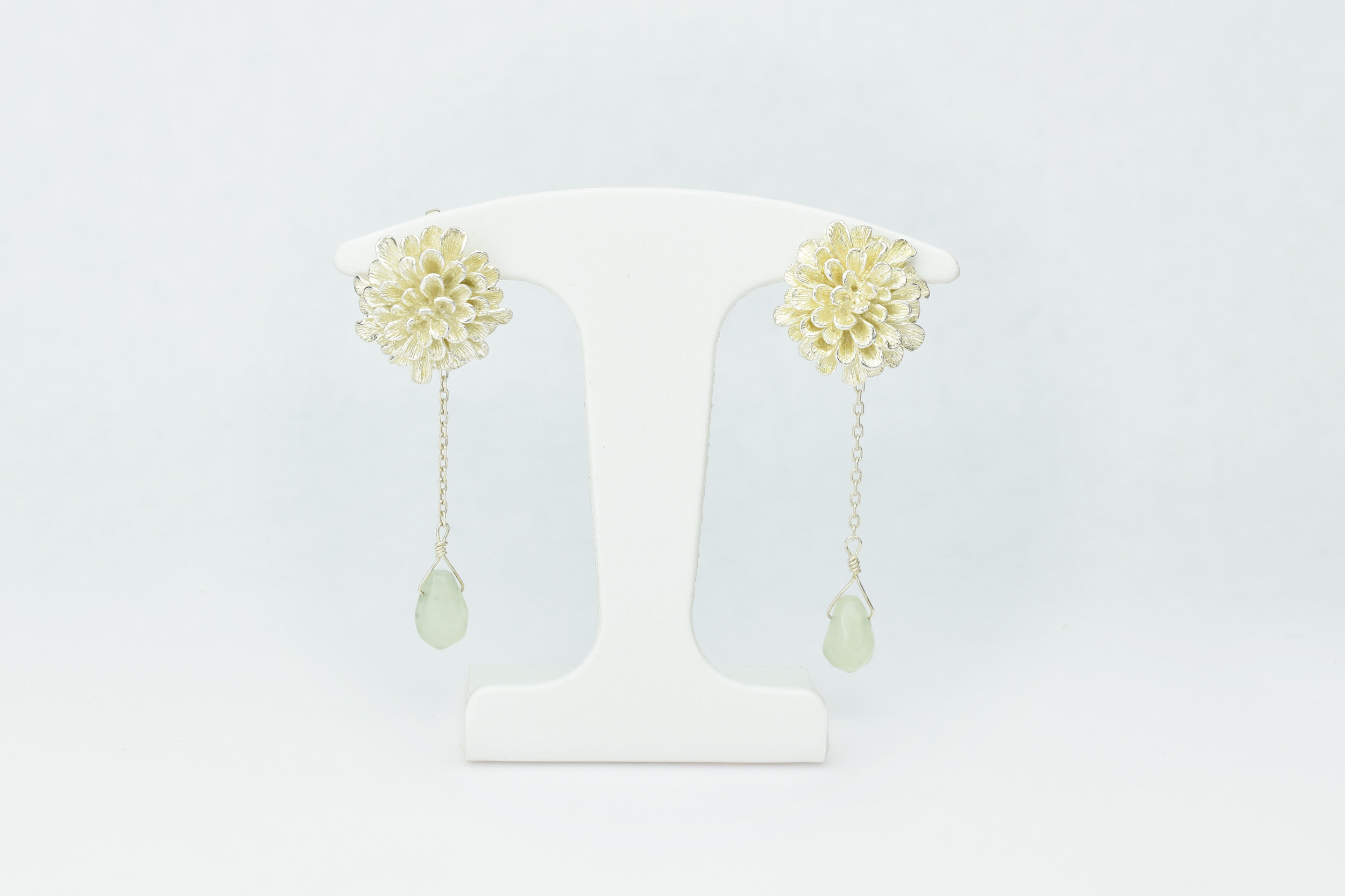 Boucles d'oreilles fleurs rondes Dahlia créateurs parisiens