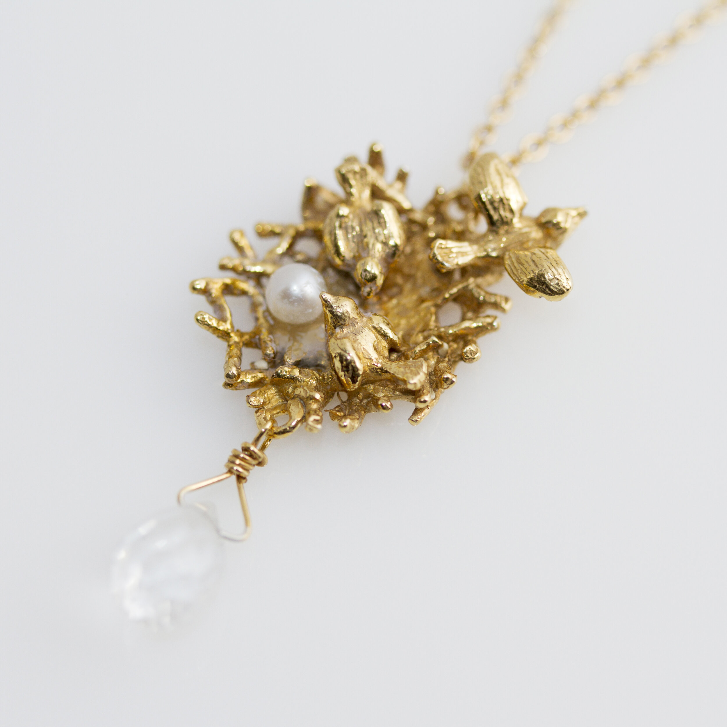 Collier nid d'oiseau or 18 carats ( or jaune, or gris, or blanc, or rose), argent 925 massif, vermeil (plaqué or) avec pierre naturelle et perle pour femmes