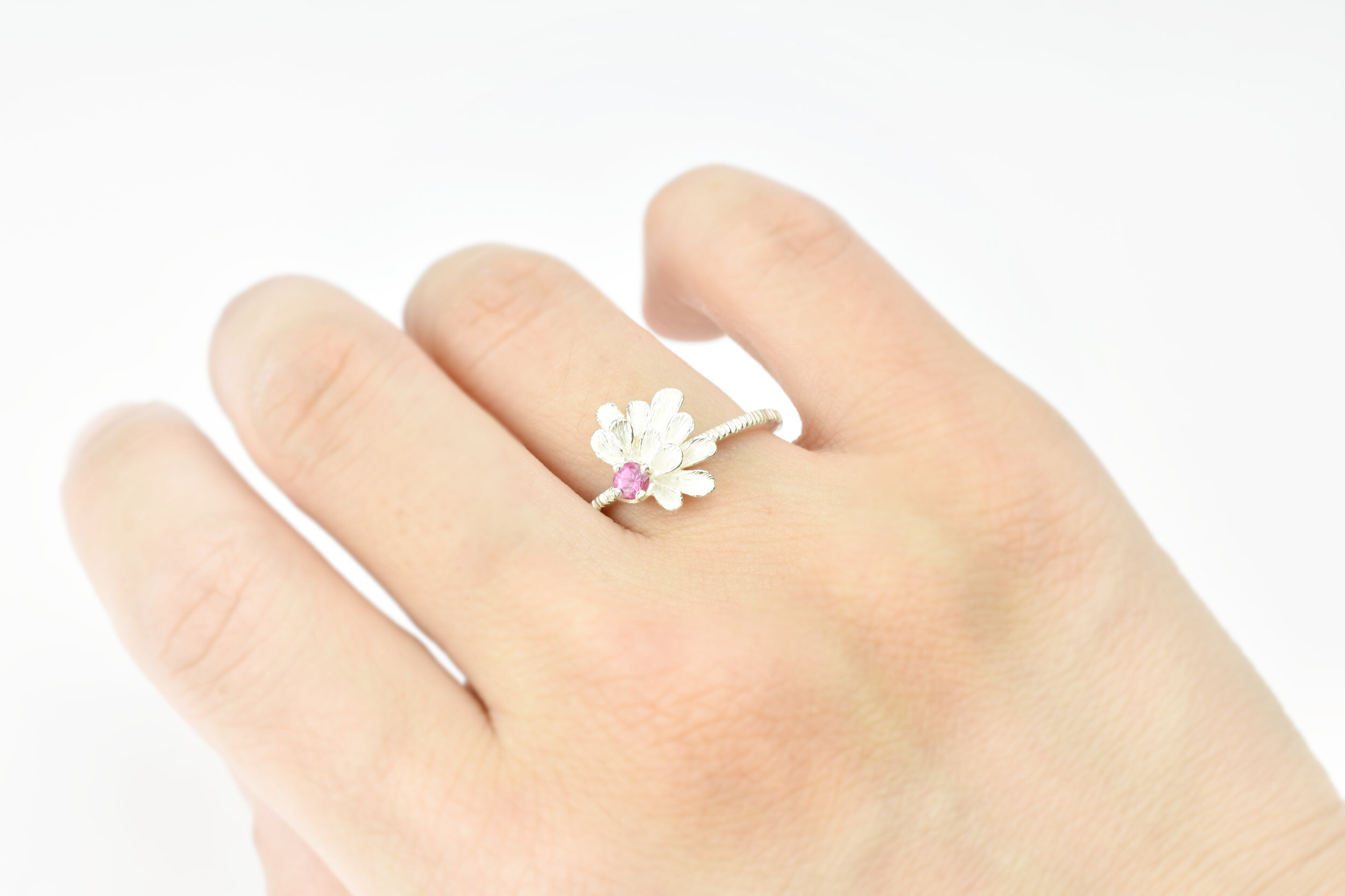 Bague Fleurs Dahlia Bijoutier Parisien