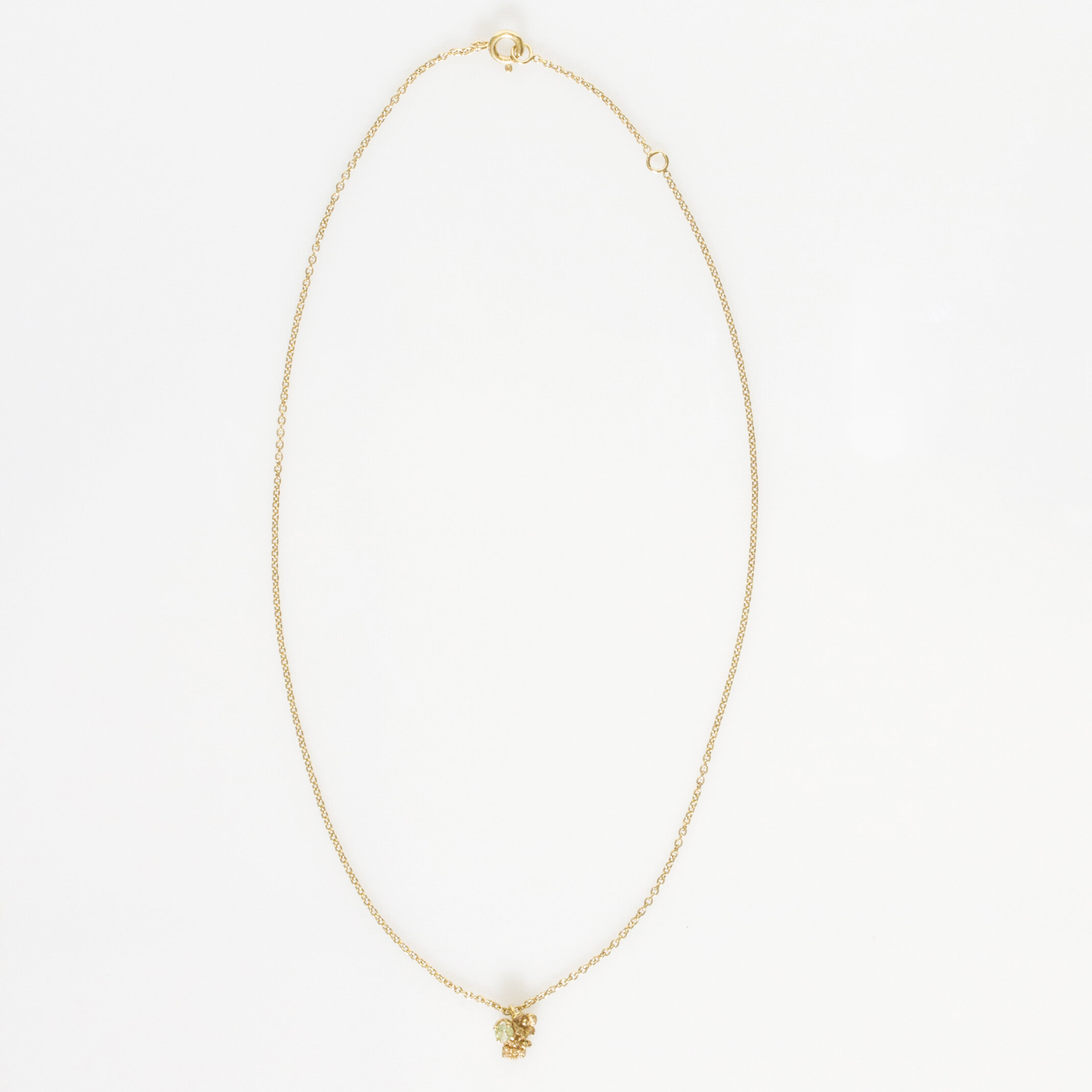 Petit collier Hortensia créateur