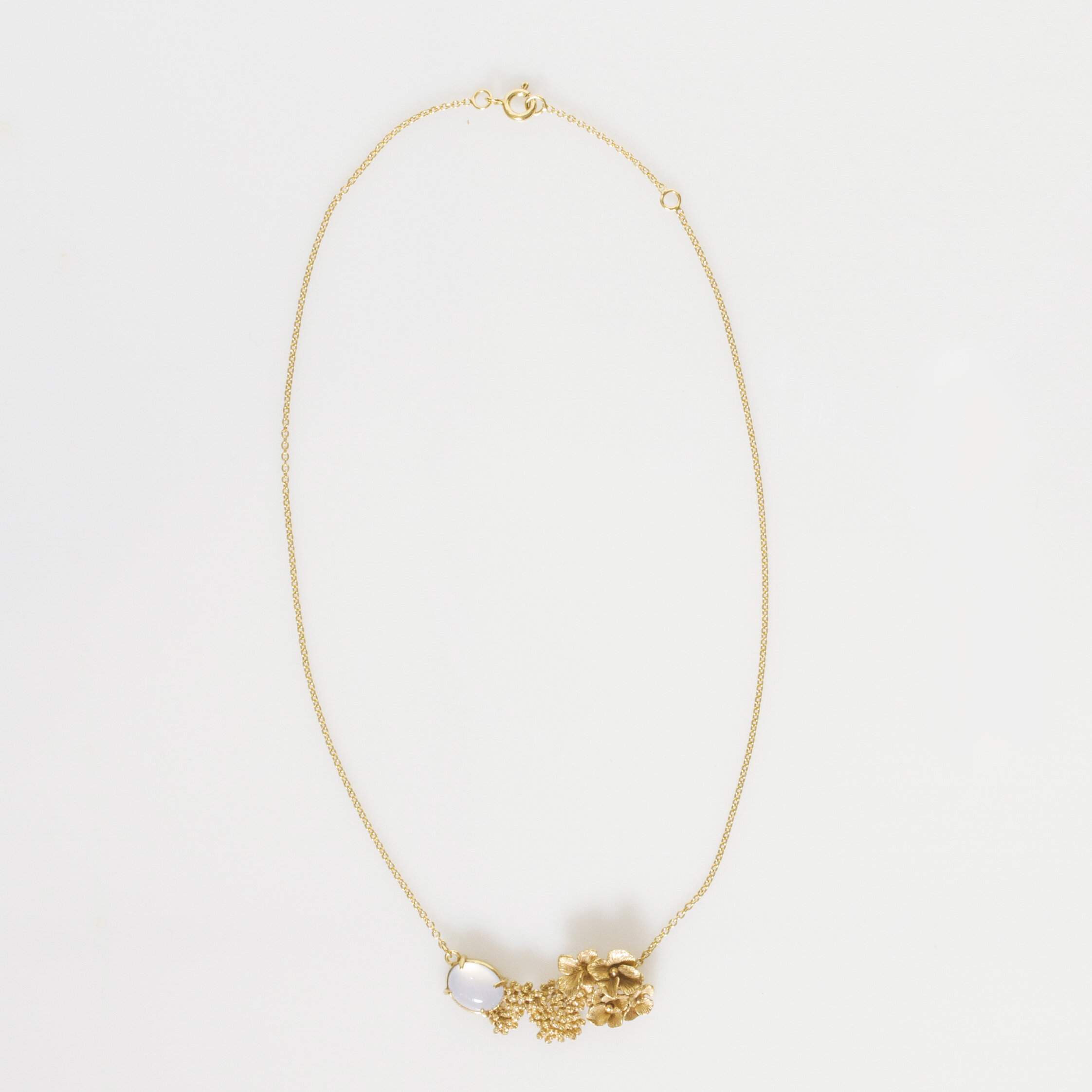 Collier pendentif Hortensia cabochon créateur