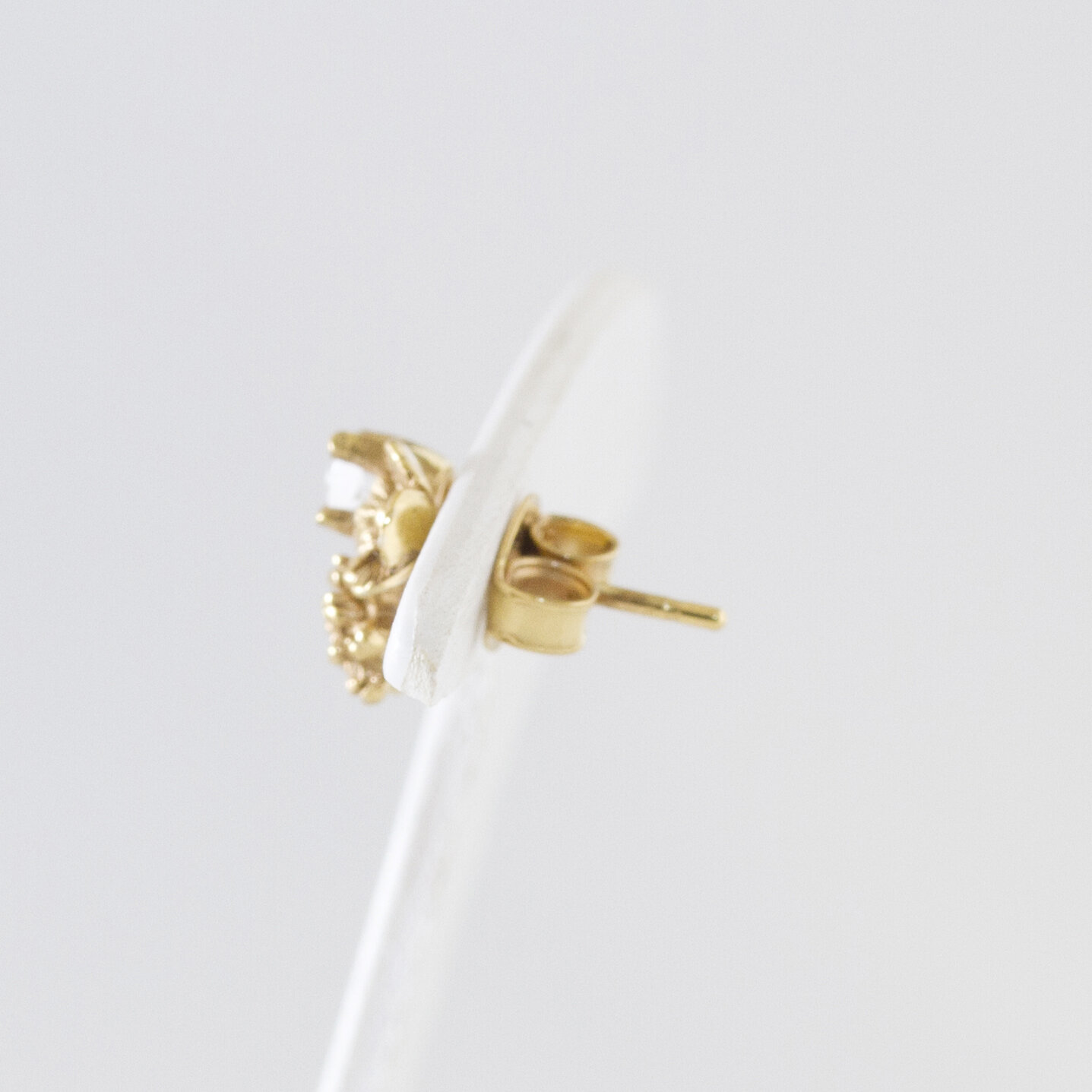 Petite boucles d'oreilles hortensia créateur parisien