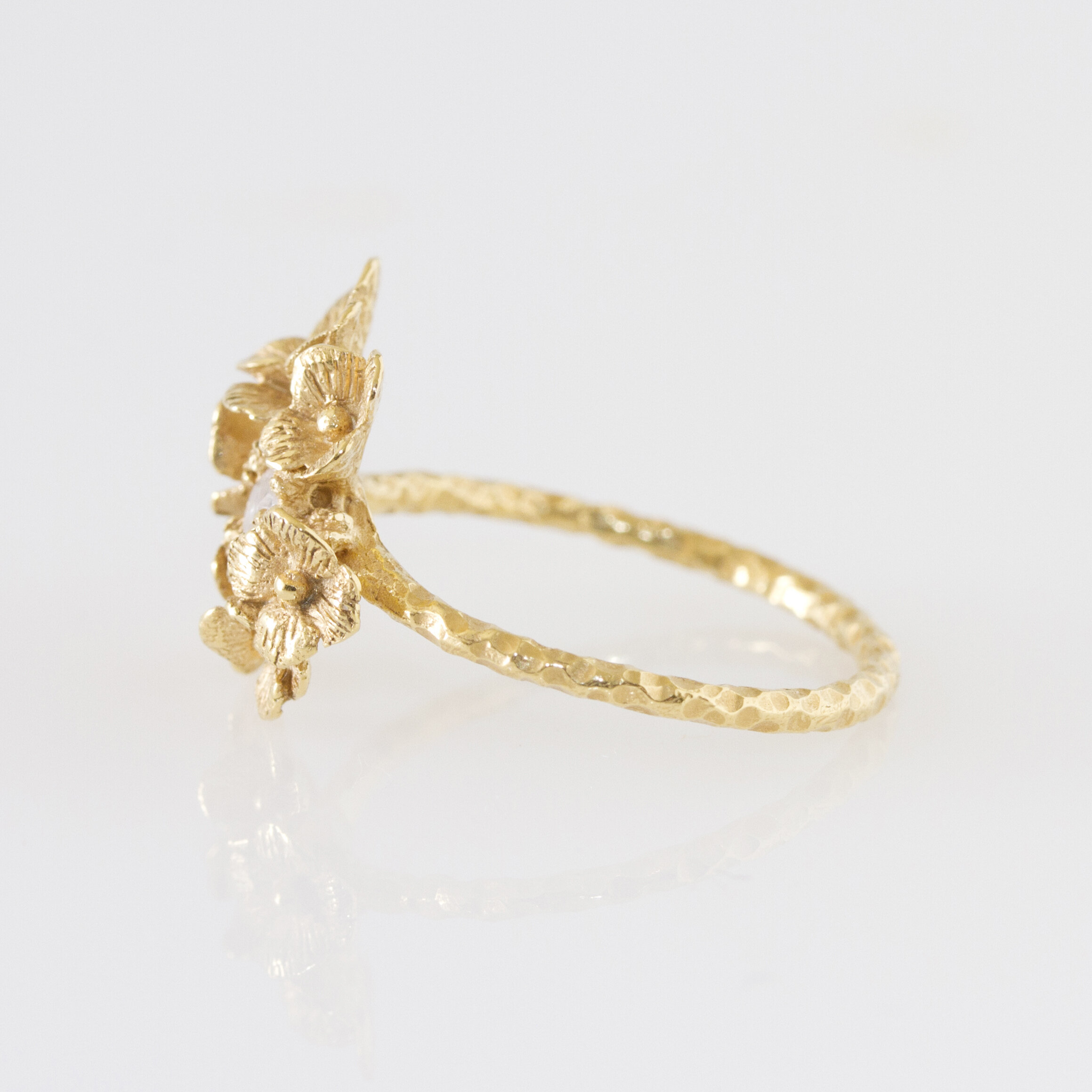 Bague hortensia simple bijoutier Paris